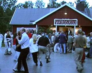 Myggsafari - dansbanan kommer - Seskarö 2004-07-11