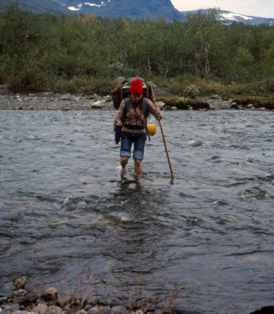 Wading of Sarvesjåkkå 1981- this time passage is ok, but may at times be troublesome
